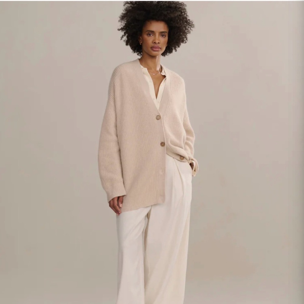Jenni Kayne Light Beige Cardigan Sweater- New with tags- never worn xxs